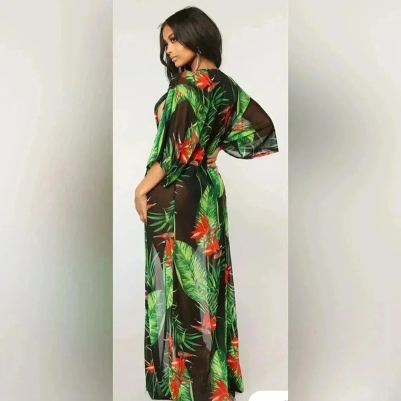 Tropical Black Cover-up - Picture 2 of 7